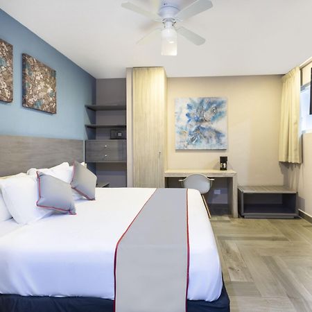 Bfh Attraction Deluxe Hotel Playa del Carmen Exterior foto